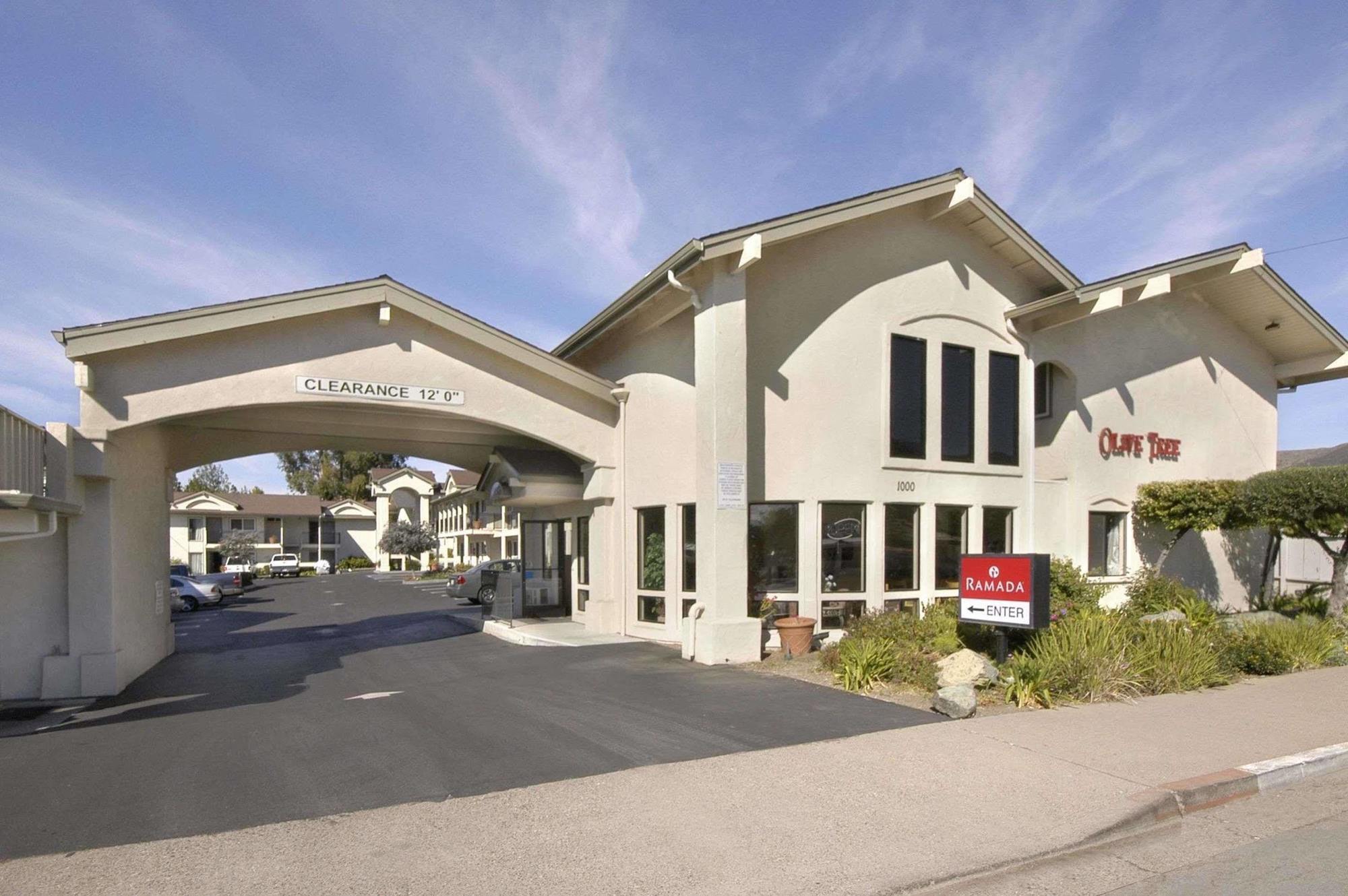 سان لويس أوبيسبو، سان لويس أوبيسبو، كاليفورنيا Olive Tree Inn & Suites المظهر الخارجي الصورة